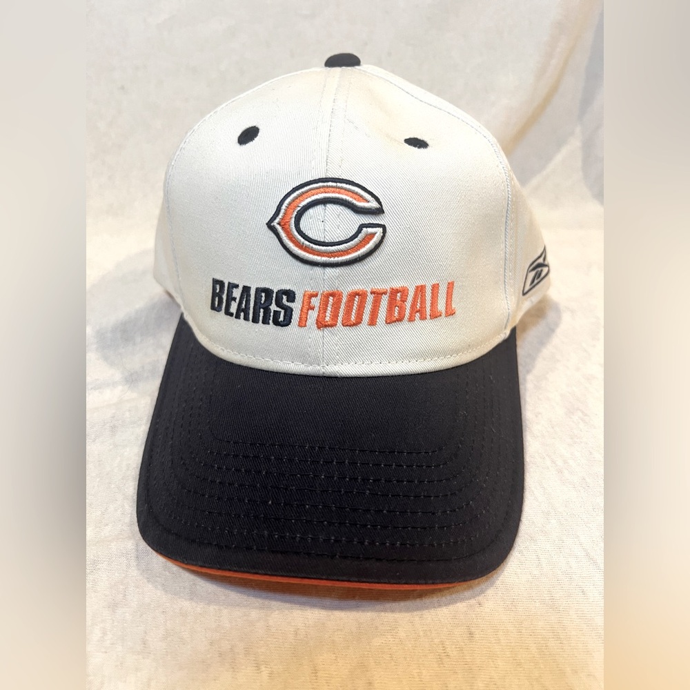 Reebok Chicago Bears NFL Equipment Official Onfield Flex Hat White EUC